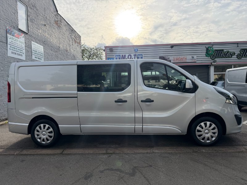2016 Vauxhall Vivaro 1.6 CDTi 2900 Sportive 6 Seat LWB Crew Van