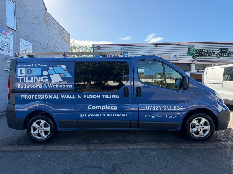 2011 Vauxhall Vivaro 1.9 2900 CDTi 6 Seat LWB Crew Van