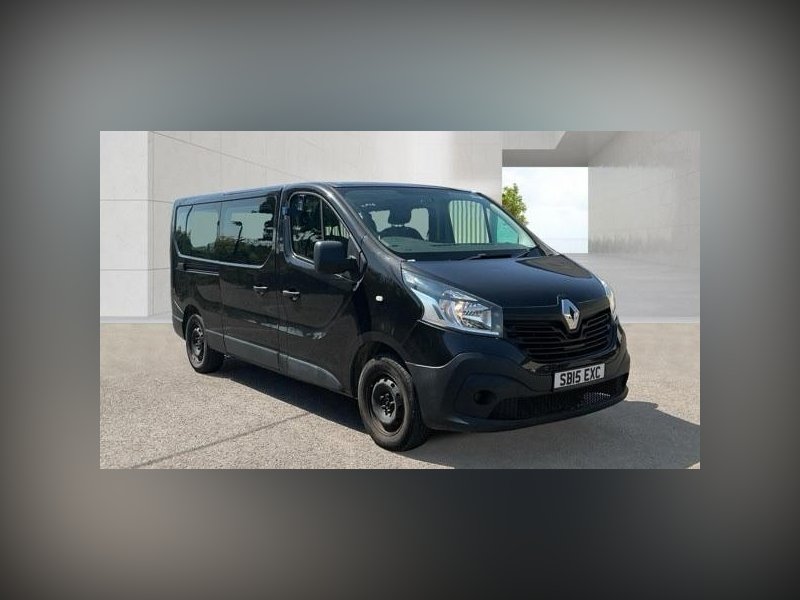 2015 Renault Trafic 1.6 dCi 29 Business 8 Seat LWB Minibus